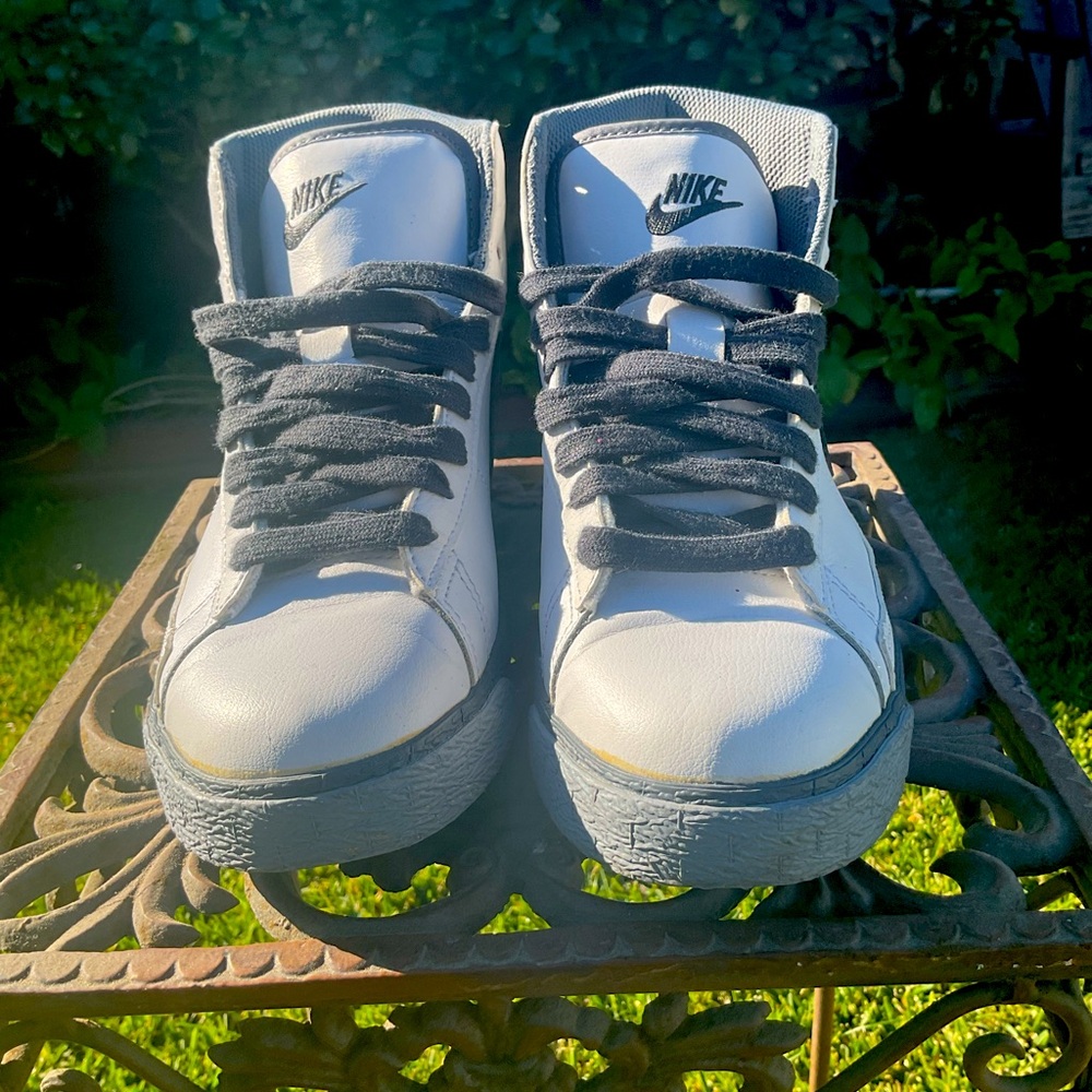 Nike Blazer Mid GS White Anthracite High-Top Sneakers youth size 6
